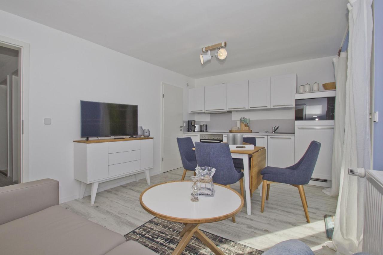 Moderne Ferienwohnung Mit Balkon, Meerblick - Ferienresidenz Zwei Boddenfewo 1-2 Lietzow Eksteriør bilde